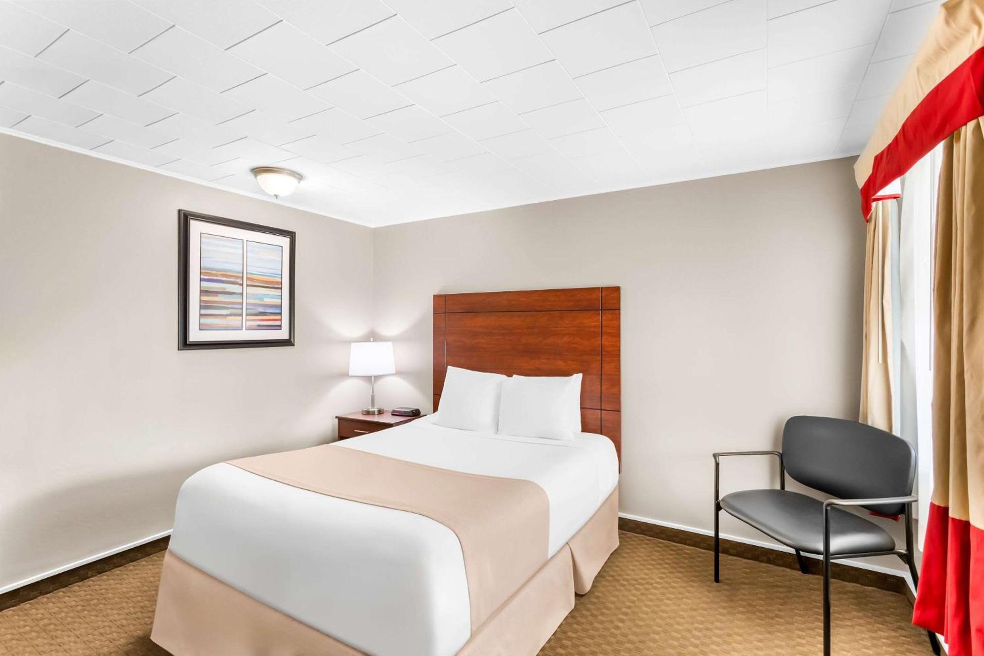 גורהאם Rodeway Inn מראה חיצוני תמונה