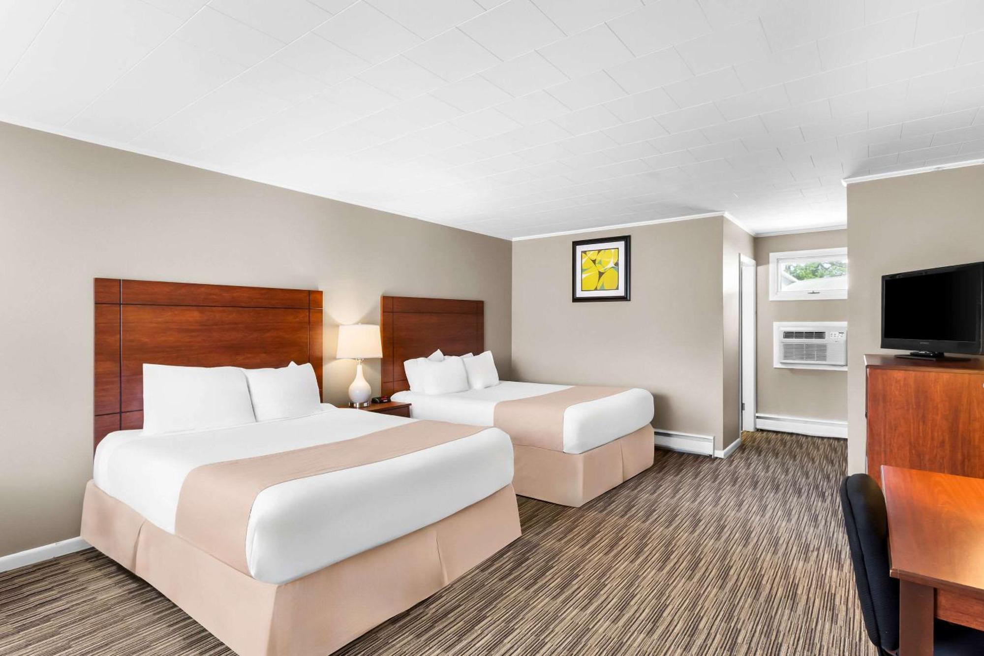 גורהאם Rodeway Inn מראה חיצוני תמונה