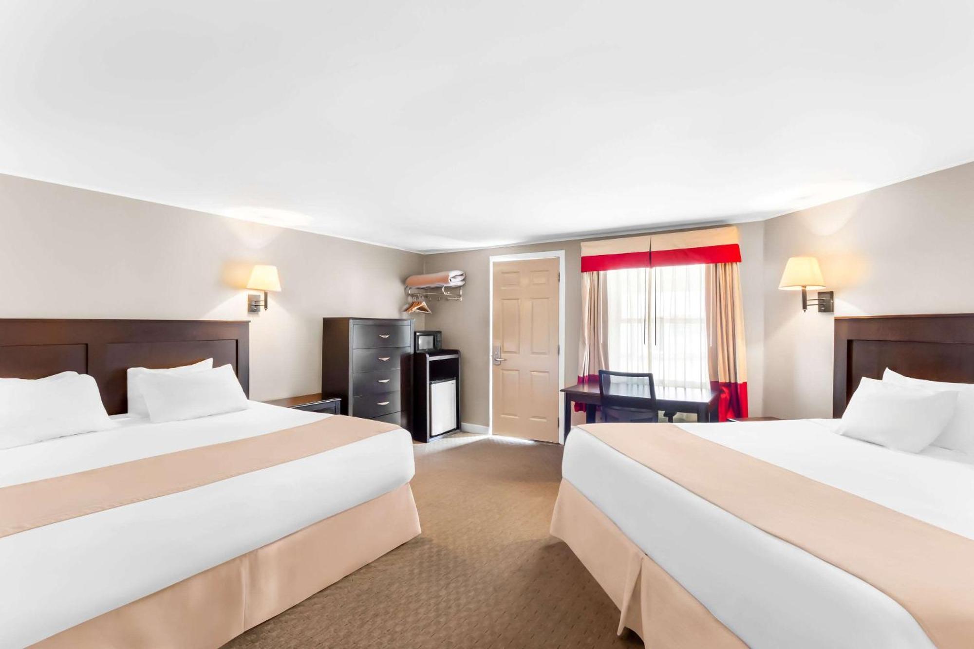 גורהאם Rodeway Inn מראה חיצוני תמונה