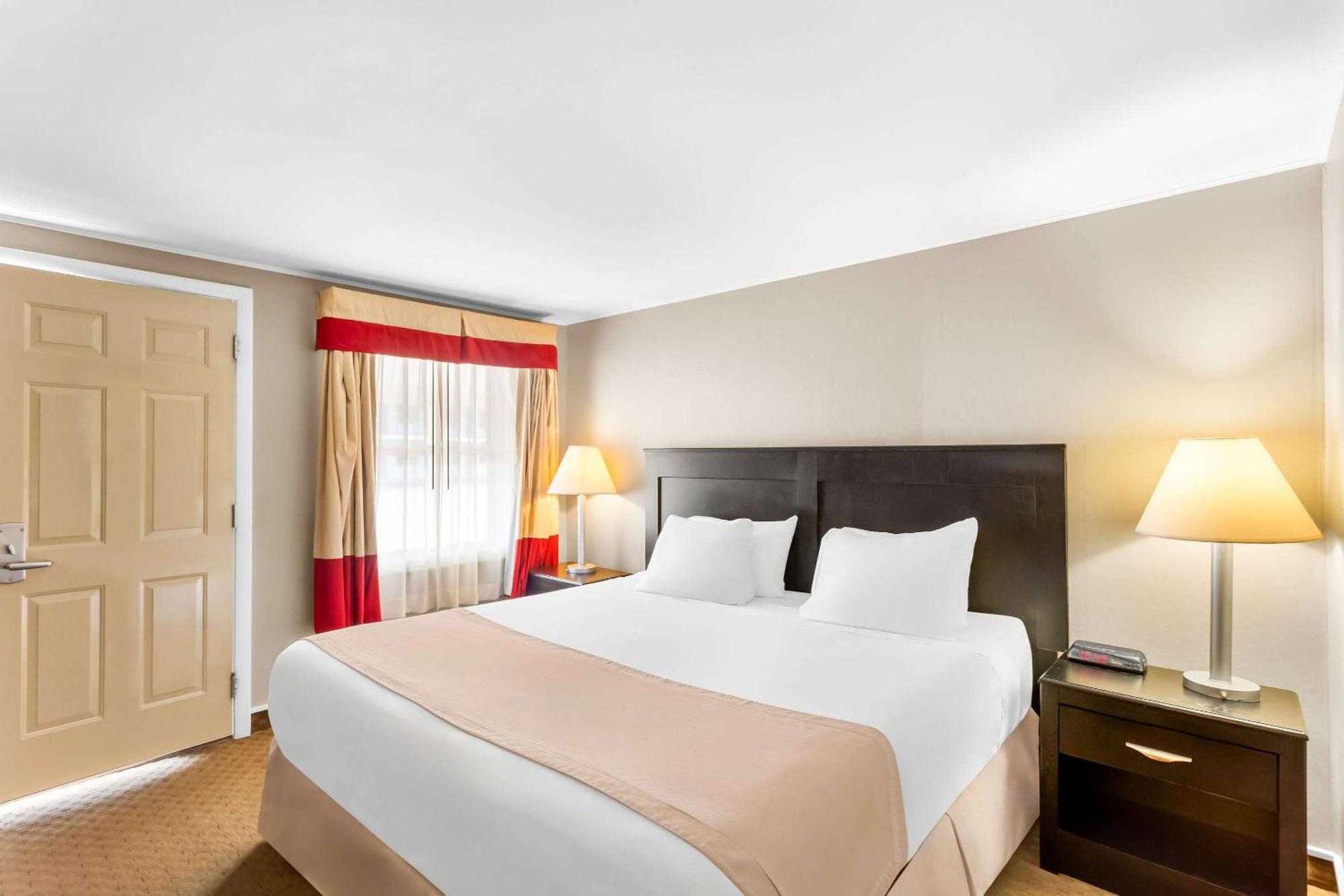 גורהאם Rodeway Inn מראה חיצוני תמונה